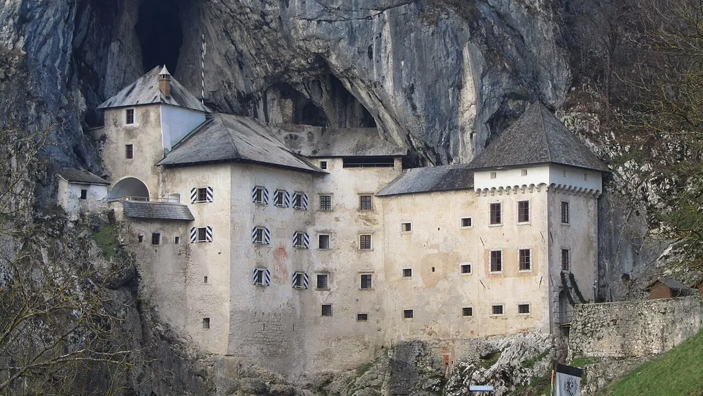 El Castillo de Predjama