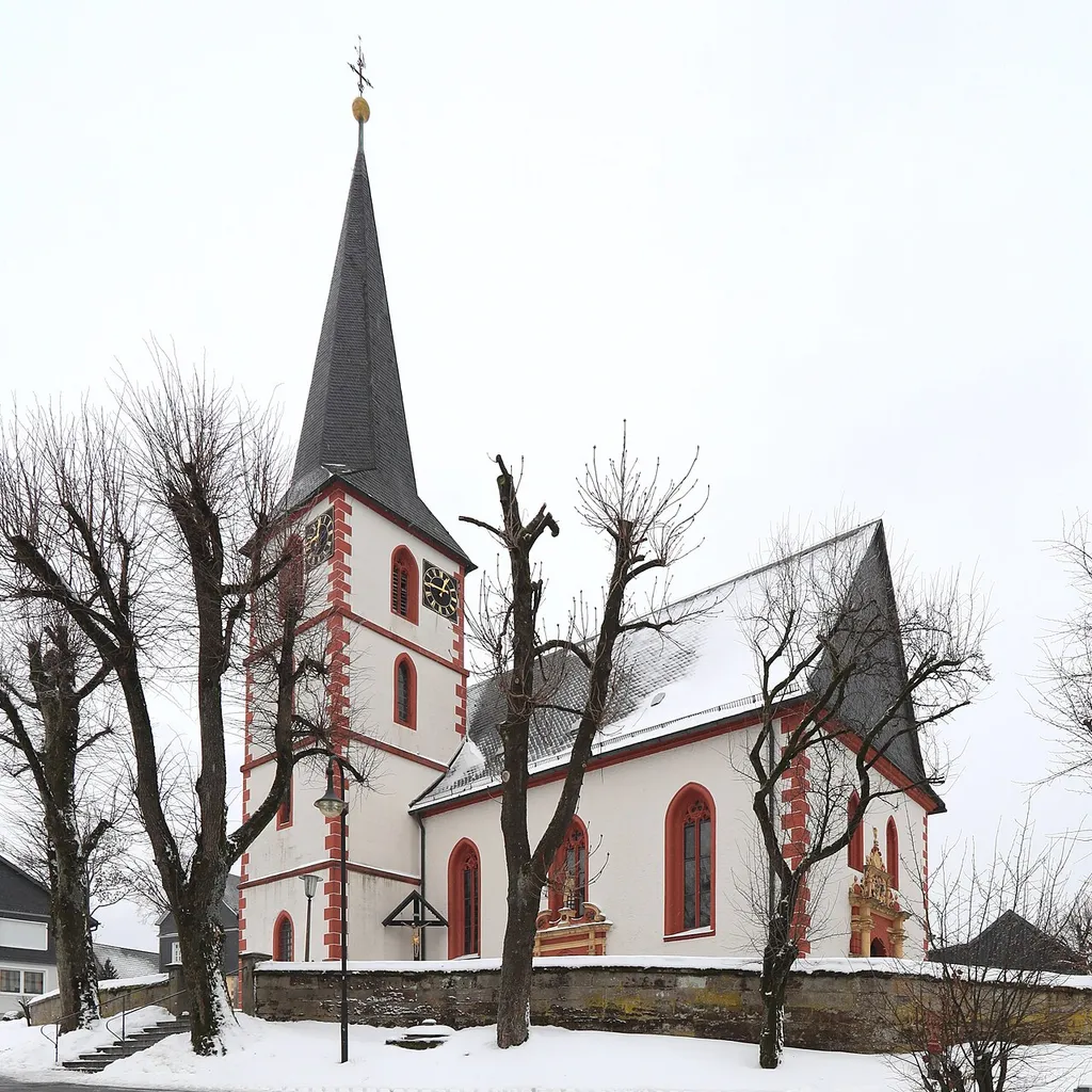 Katholische Kirche St. Laurentius in Neufang