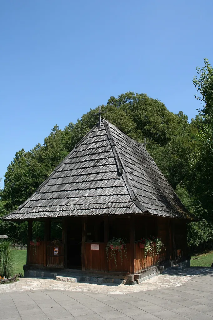 Crkva-brvnara Sv. Arhangela Mihaila u Tršiću