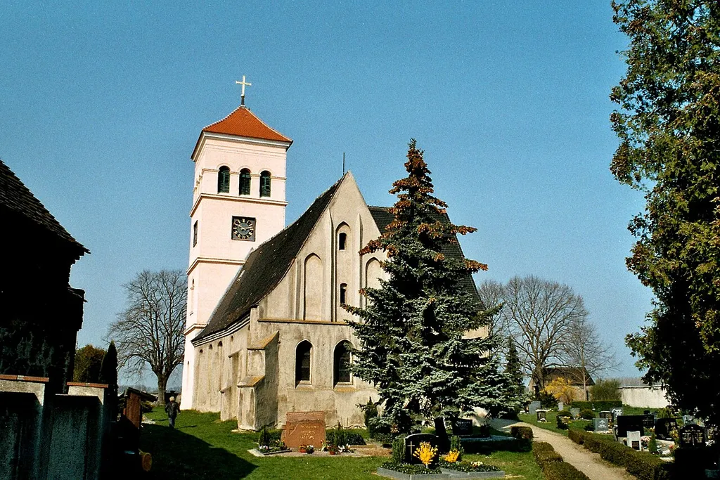 Wölpern(Jesewitz), the village church