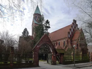 Heilige-Familie-Kirche