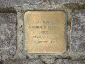 Stolperstein dedicated to die gewählten Mitglieder der Hamburgischen Bürgerschaft