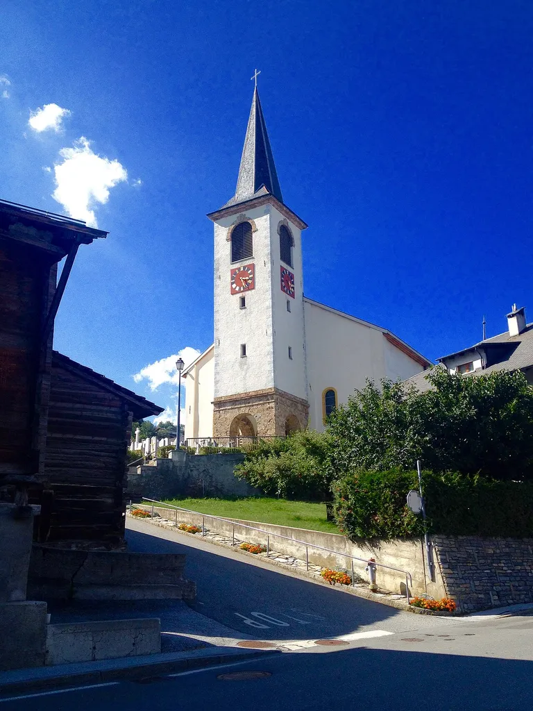 L'église catholique romaine Saint-Léger à Basse-Nendaz (VS).