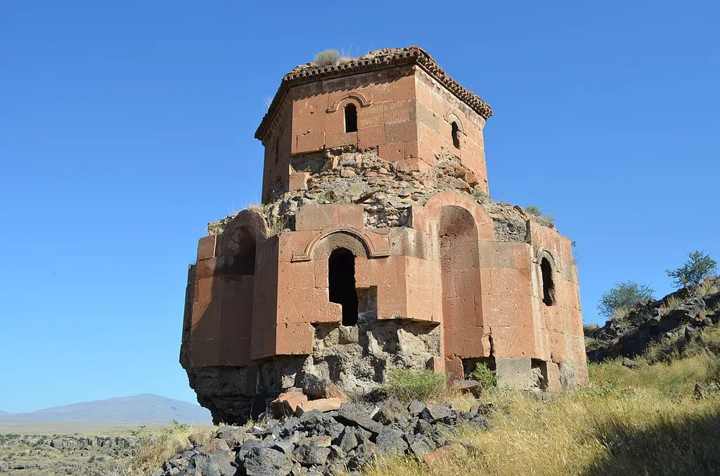 Սուրբ Երրորդություն եկեղեցին՝ հարավային կողմից:
