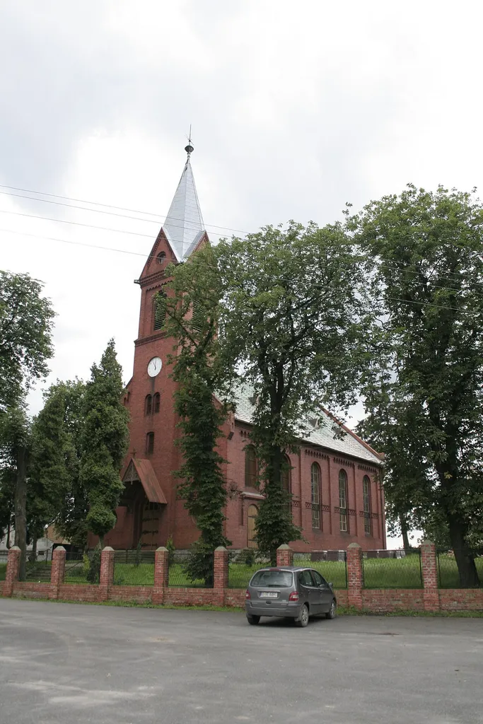 Kwietno, ul. Wspólna 14 - dawny kościół ewangelicki, obecnie rzymskokatolicki filialny p.w. Chrystusa Króla, 1891 (zabytek nr A/1027)