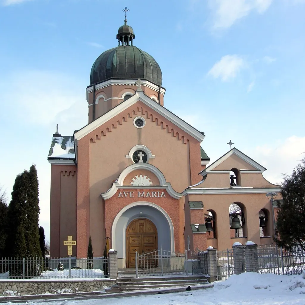 Pełkinie - dawna cerkiew greckokatolicka p.w. św. Mikołaja, obecnie kościół parafialny pw. Najświętszej Maryi Panny Królowej Polski