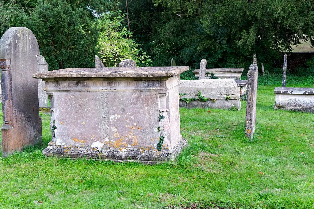 Corsham: TOWNSEND MONUMENT IN CHURCHYARD ABOUT 9 METRES SOUTH OF SOUTH PORCH OF CHURCH OF ST BARTHOLOMEW