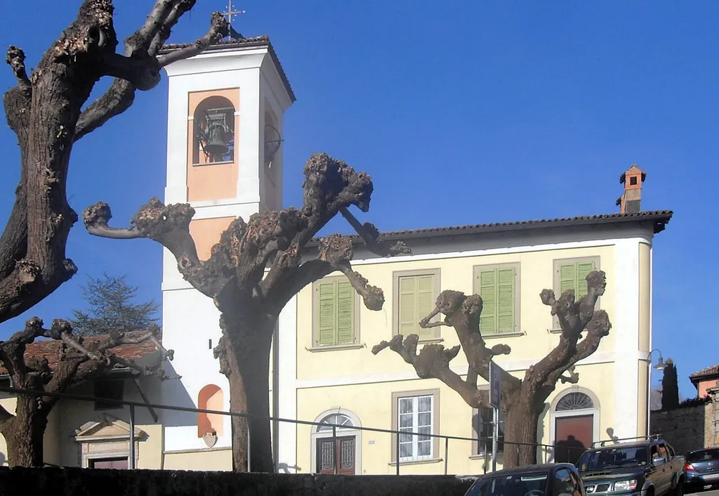 La chiesa dei San Pietro e Lucia a Stabio, Ticino, Svizzera
