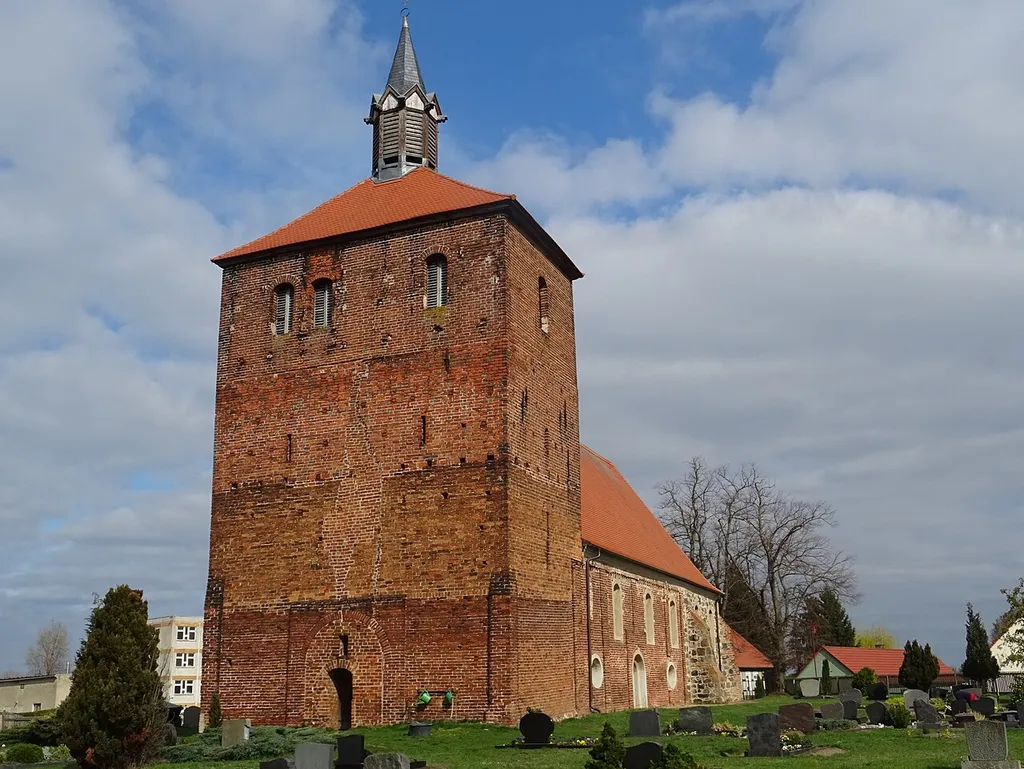 Schönberg, Stadt Seehausen (Altmark), Dorfkirche von Südwesten
