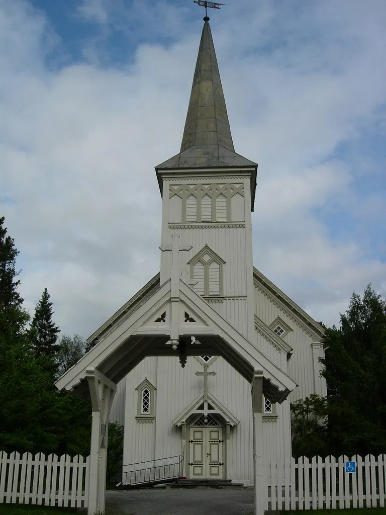 en:Saltdal church