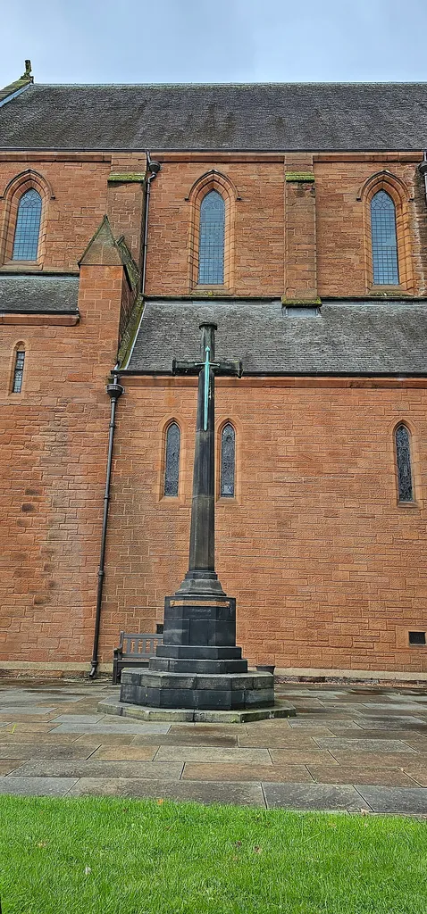 Castle Street, Barony Parish Church, War Memorial