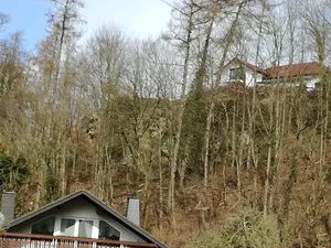 Sandsteinfelsen an der Flüburg
