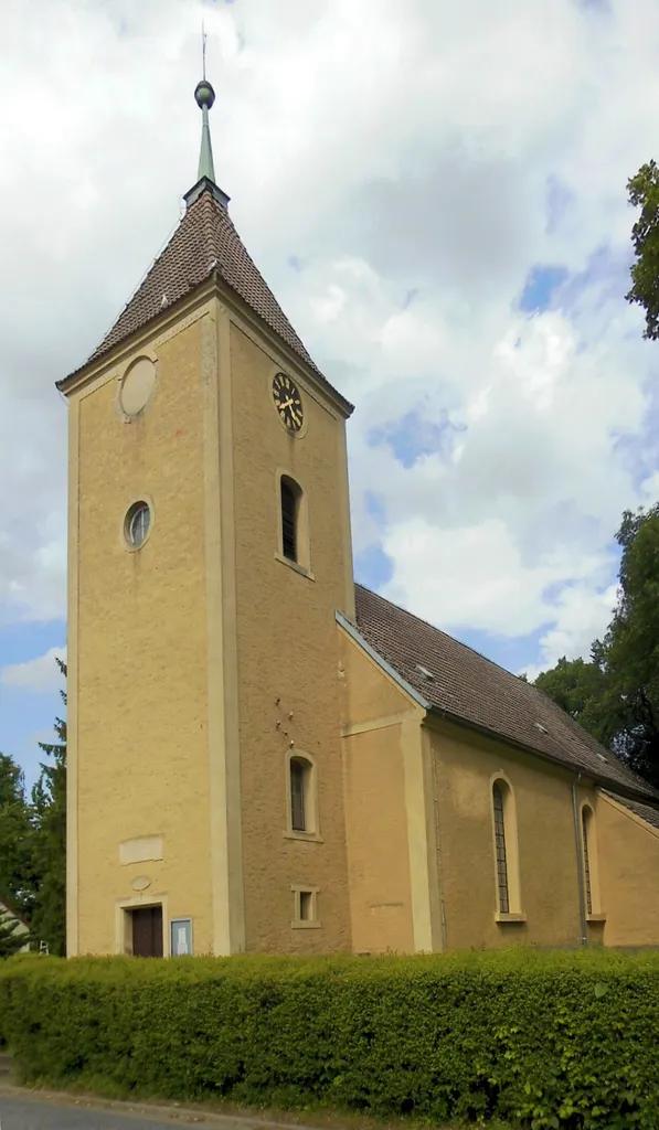 Dorfkirche in Bomsdorf, Gemeinde Neuzelle, Landkreis Dahme-Spreewald, Deutschland