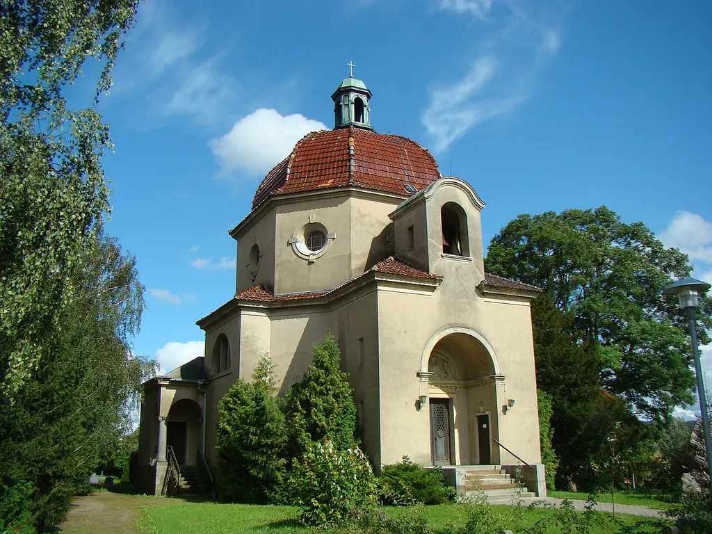 Kirche in Groß Plasten. Foto: Peter Schmelzle 2011.