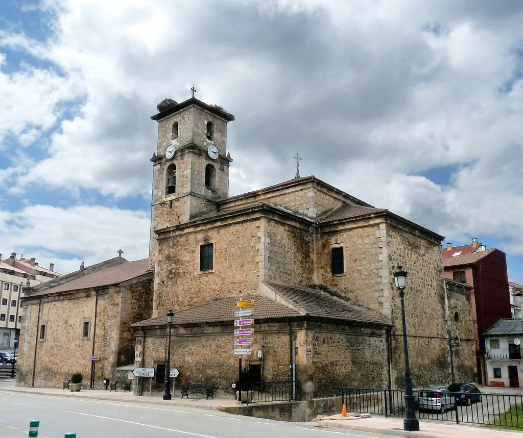 San Leonardo de Yagüe - Iglesia de San Leonardo Abad s. XVII - Estilo herreriano