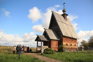 Wooden Resurrection Church (Plyos)