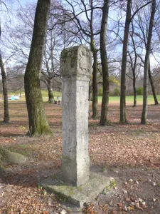 Burgfriedenssäule 13