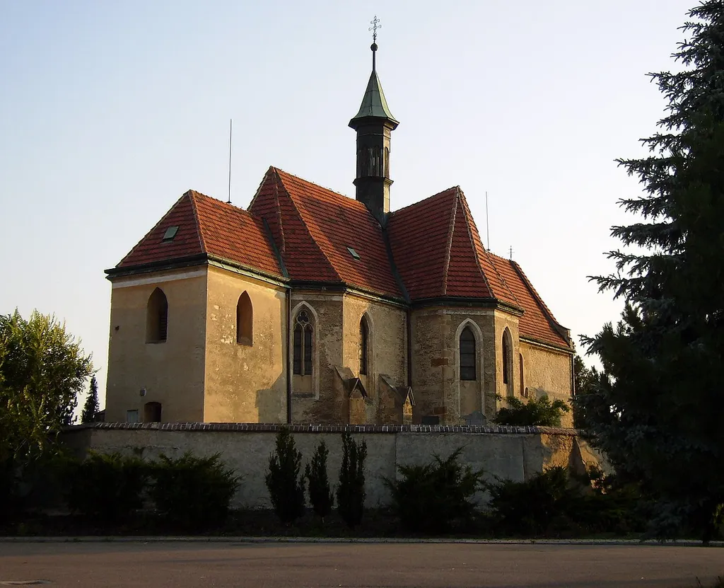 Kostel Nalezení sv. Kříže v Bříství