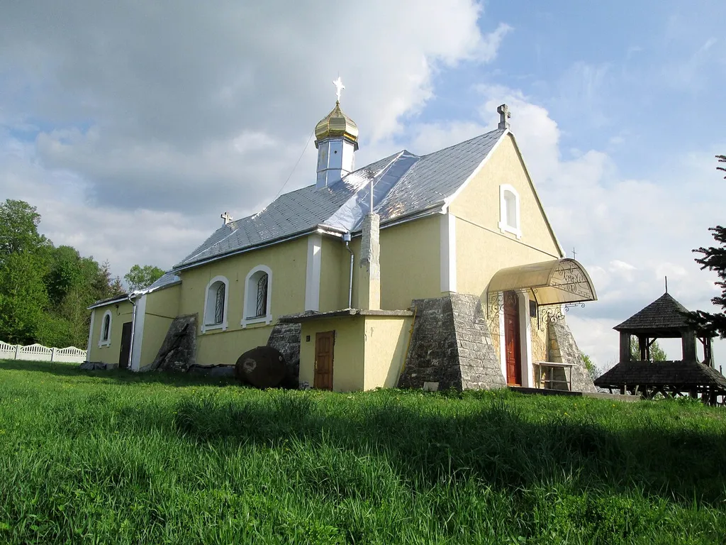 Церква святого Іллі в селі Луб'яна Миколаївського району Львівської області.