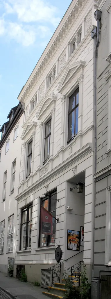 Kommunales Kino Lübeck, Mengstraße 35