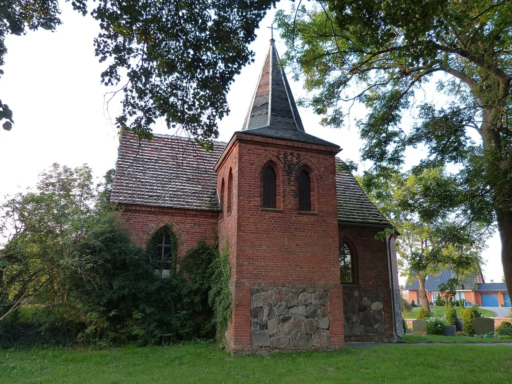 Kirche in Barkow, Gemeinde Pripsleben