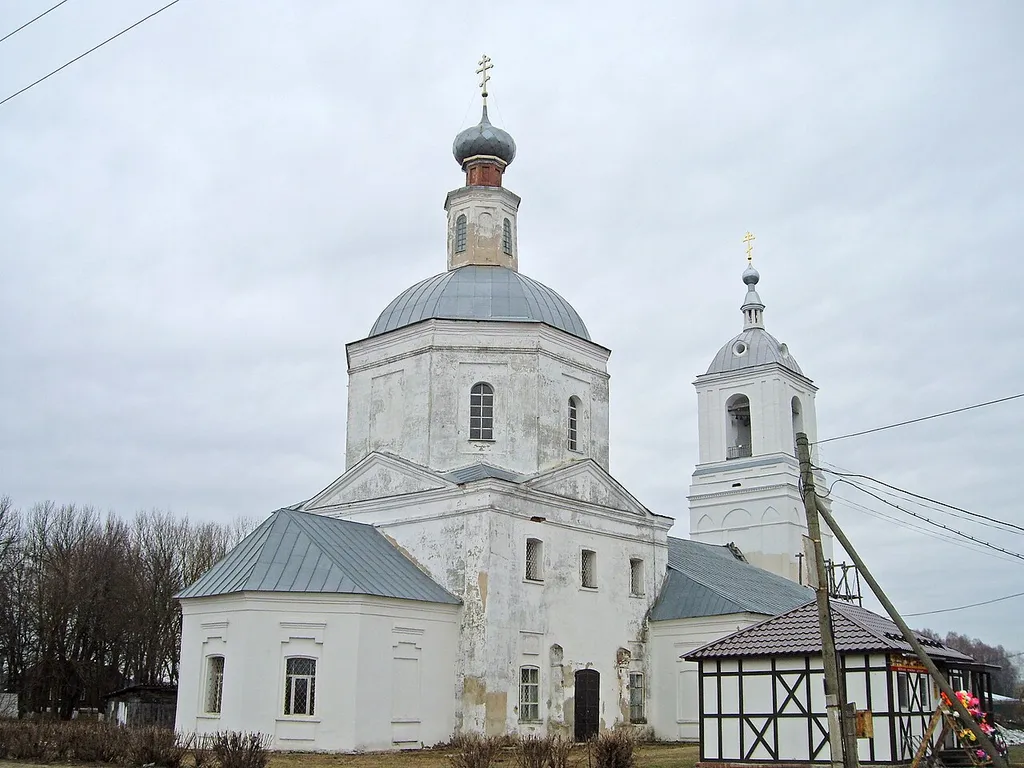 Храм Успения Пресвятой Богородицы в Мошке