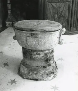 Baptismal font of Sainte-Geneviève (Jossigny)