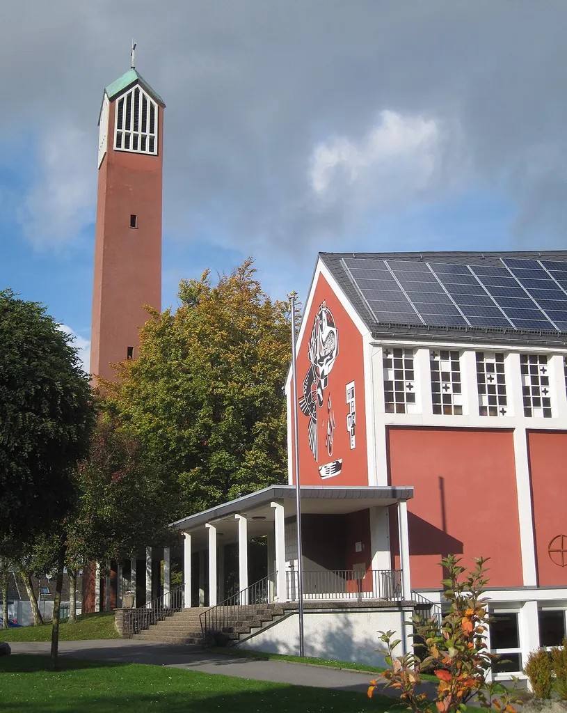 Evangelische Johanneskirche in Iserlohn-Nußberg, Berliner Platz 10.