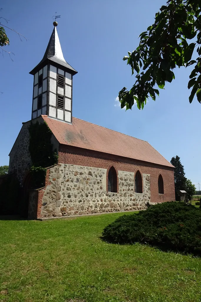 Sallenthin ist ein Ortsteil der Ortschaft Jeggeleben und der Stadt Kalbe (Milde) im Altmarkkreis Salzwedel in Sachsen-Anhalt.