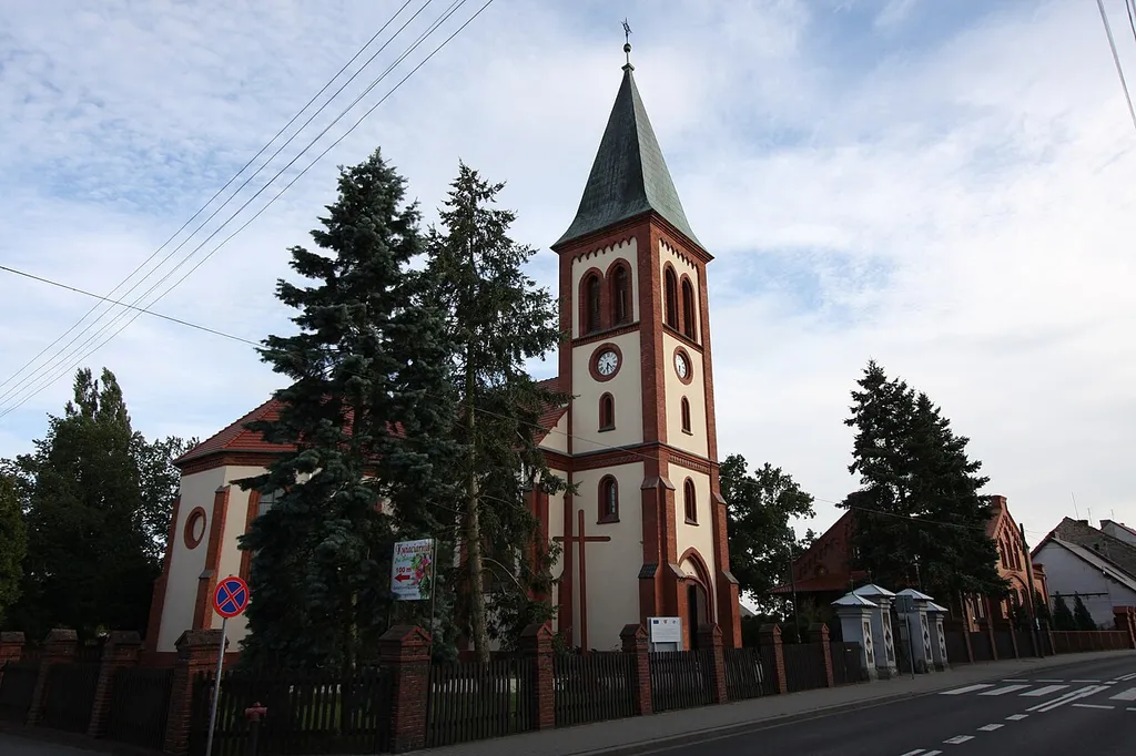 Kopanica, ul. Poniatowskiego kościół parafialny p.w. NMP Wniebowziętej, mur., 1885 (zabytek nr 213/Wlkp/A z 14.12.2004)