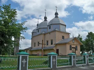 Church of the Resurrection, Zhuzheliany