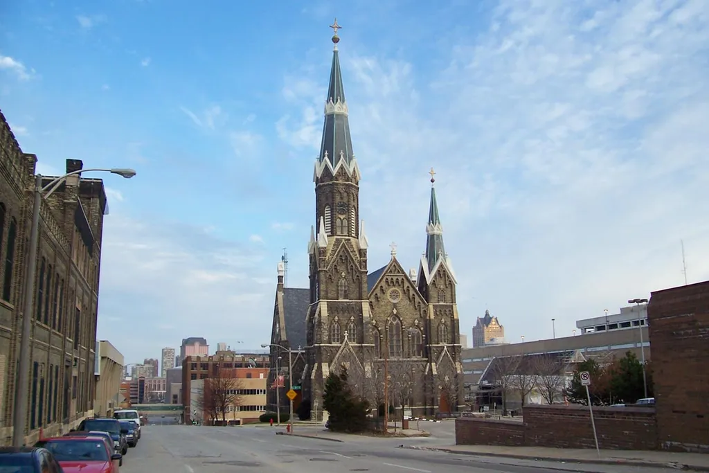 Copyright © 2006 Sulfur Trinity Evangelical Lutheran Church, located next to the historic Pabst Brewery complex in downtown Milwaukee, Wisconsin.