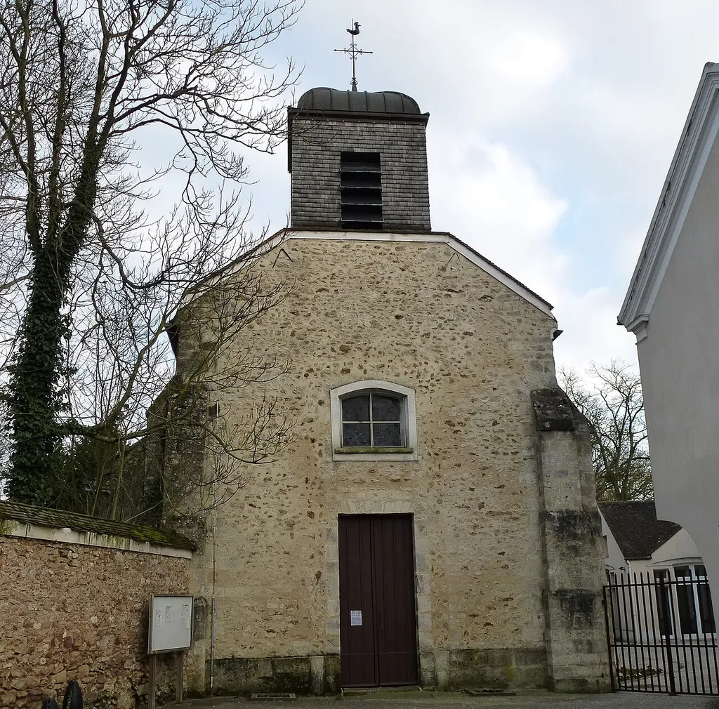 Église Saint Léger de Nandy. (département de Seine-et-Marne, région Île-de-France).