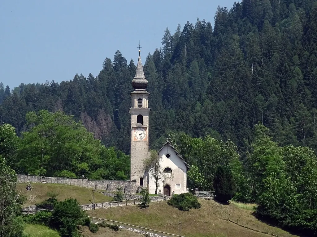 Tonadico (Primiero San Martino di Castrozza, Trentino, Italy), Saints Victor and Corona church
