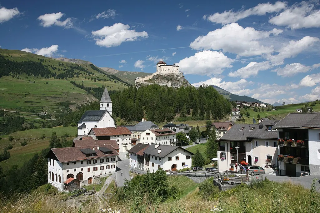 Tarasp Fontana im Unterengadin