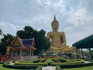 Wat Muang