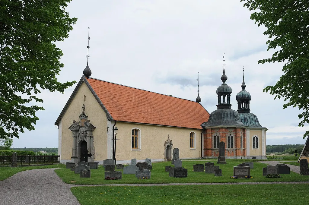 Vadsbro kyrka i Flens kommun