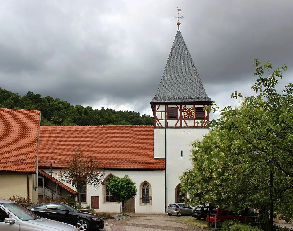 Die evangelische Nikolauskirche in Mönsheim, Enzkreis, Baden-Württemberg