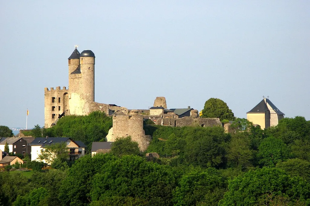 Gesamtansicht der Burg Greifenstein
