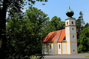 Katholische Wallfahrtskirche St. Nikolaus auf dem Koppelberg