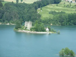 Vers-les-Tours, medieval castle and town ruins of Pont-en-Ogoz