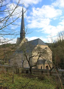 Einzeldenkmale der Sachgesamtheit Dorfkirche und Kirchhof Thierfeld: Kirche, Grabstein für Patrizius von Flemming (zur Zeit eingelagert Hartensteiner Str. 7), Grabmal Johann Gottfried Enderlein, Grabmal Gottfried Seidel, Grabmal 18. Jh. (nicht lesba