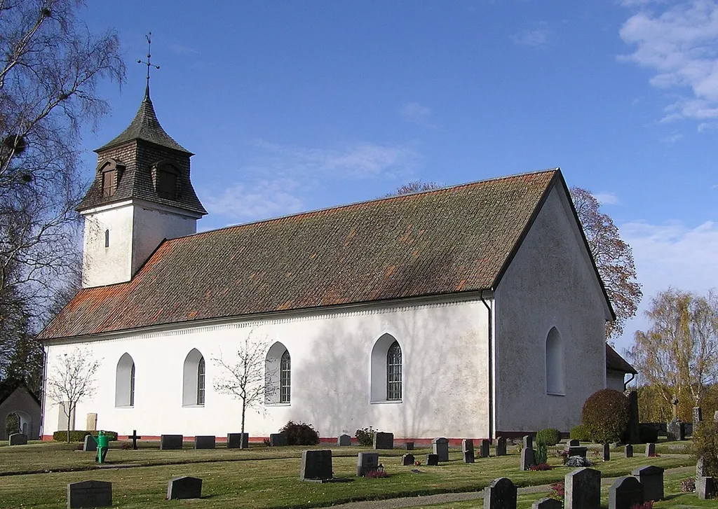 Årdala kyrka, Södermanland. Oktober 2007.