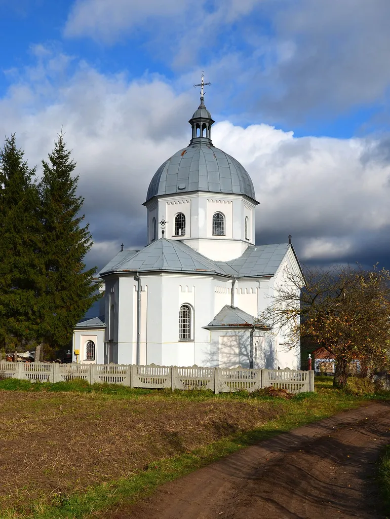Церква святої Параскеви в селі Мерещів Перемишлянського району Львівської області.