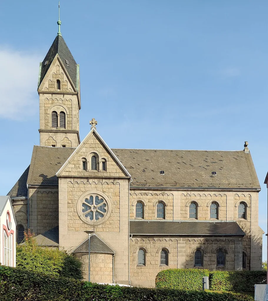 Katholische Pfarrkirche 'Zur Heiligen Familie' Münchberg, Landkreis Hof, Oberfranken, Bayern, Deutschland