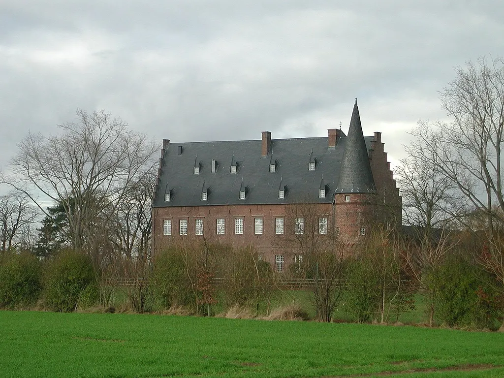 Burg Binsfeld bei Nörvenich, Südansicht own work papa1234 2002-11-29