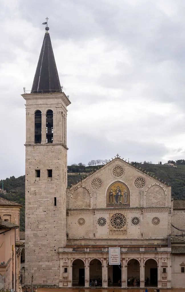 Duomo (Spoleto) - Facade