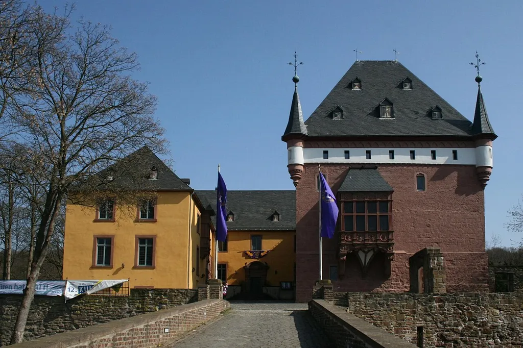 Cultural heritage monument No. 2/001 in Düren