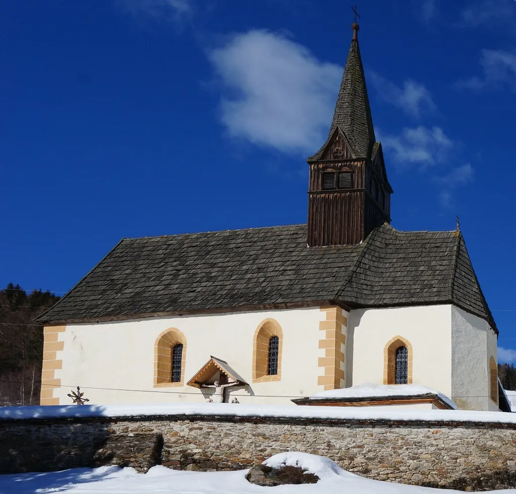 Kath. Filialkirche hl. Johannes und Friedhof