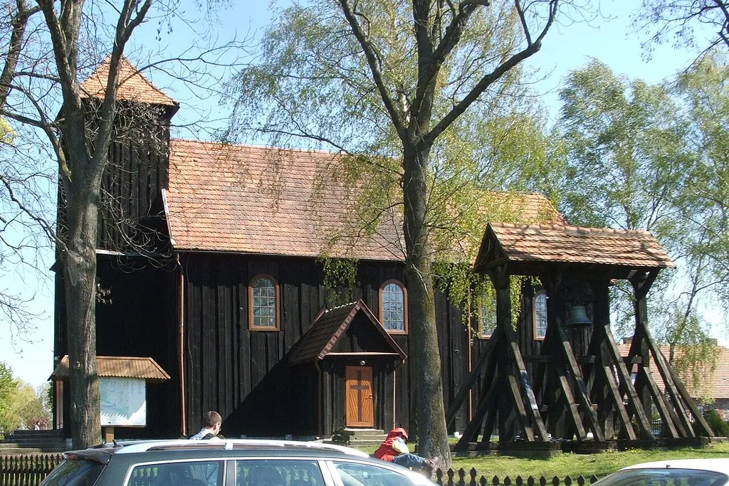 Jabłkowo - kościół p.w. św. Michała Archanioła